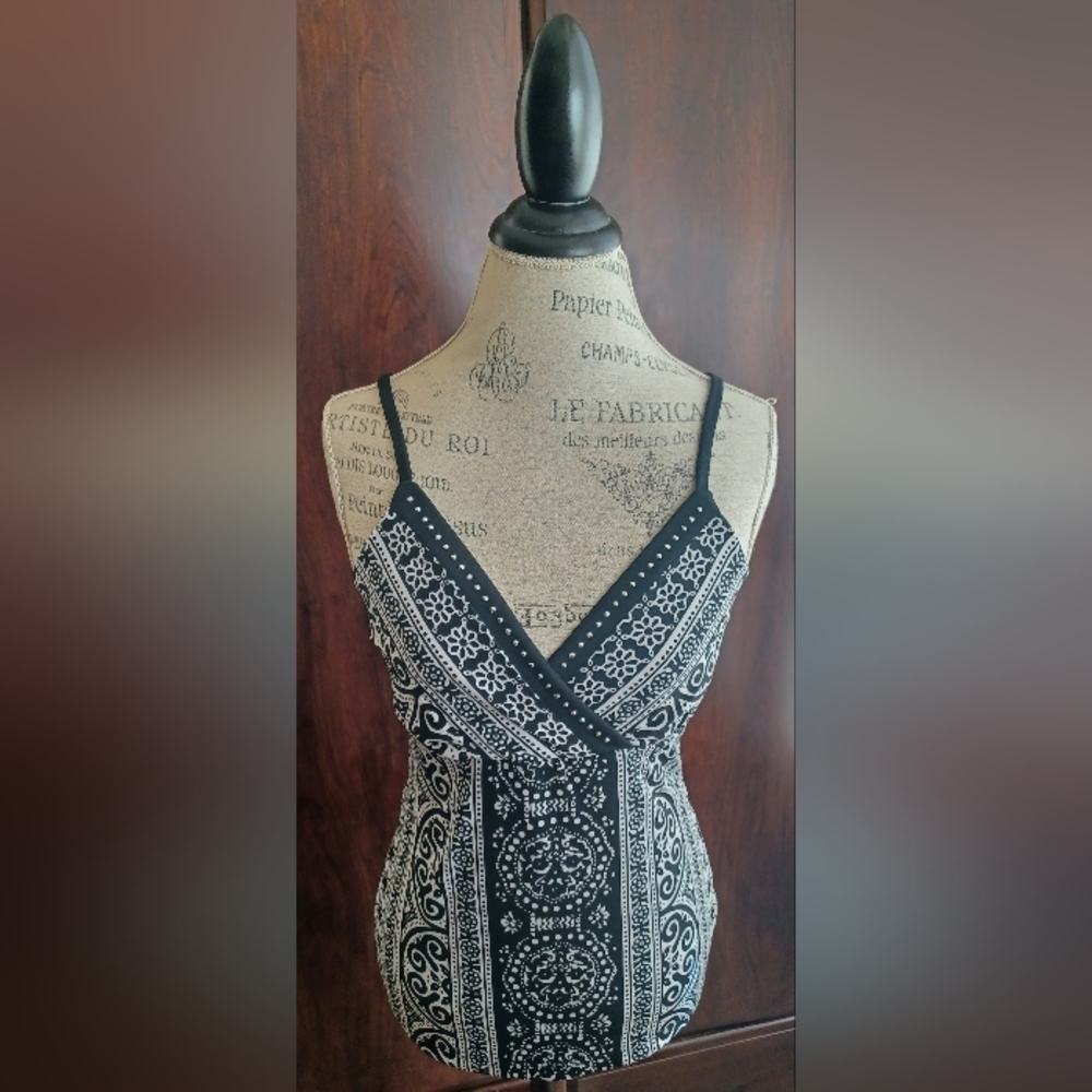 White House Black Market tank top